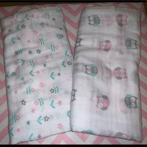 Muslin swaddle